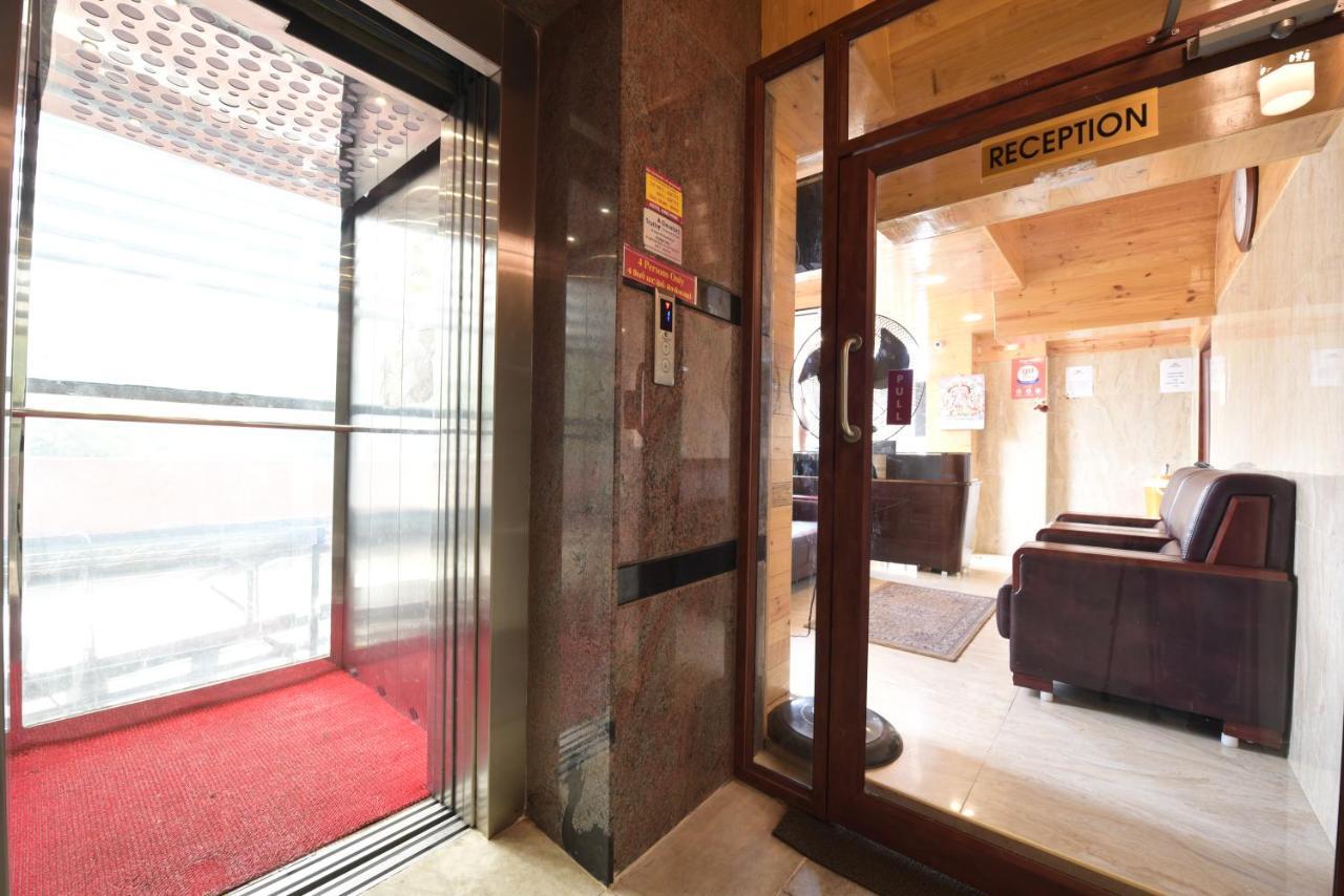 King Park Hotel Pondicherry Bagian luar foto